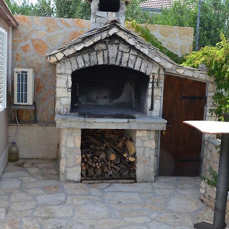 Apartment A. Zizic Slatine Εξωτερικό φωτογραφία