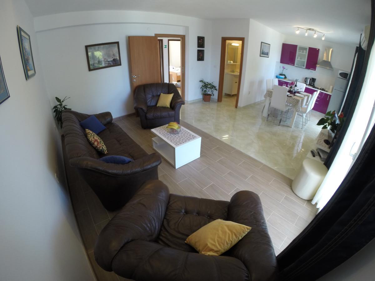 Apartment A. Zizic Slatine Εξωτερικό φωτογραφία